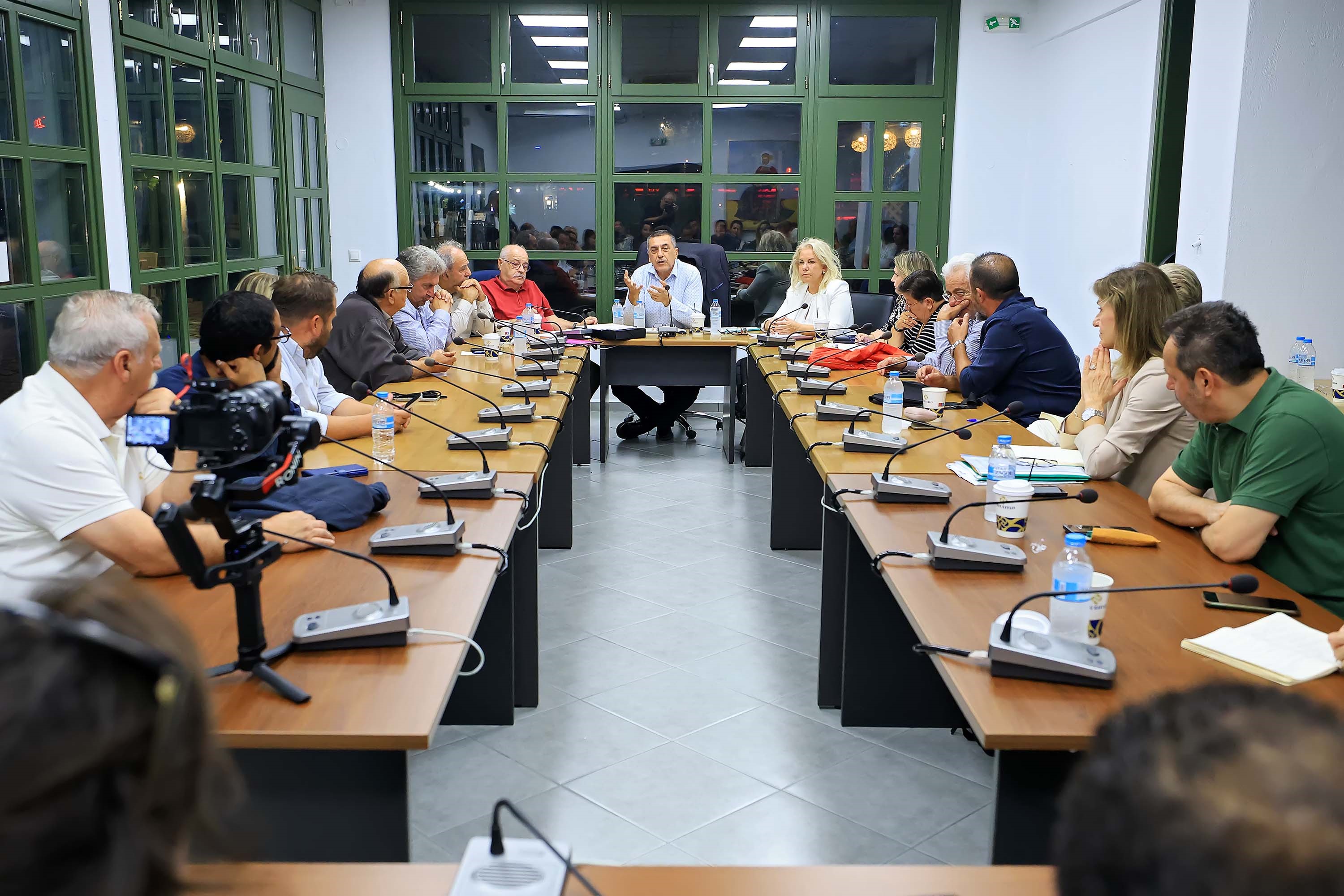 Κολυμβητήριο στη Σκόπελο και ενίσχυση του Κέντρου Υγείας
